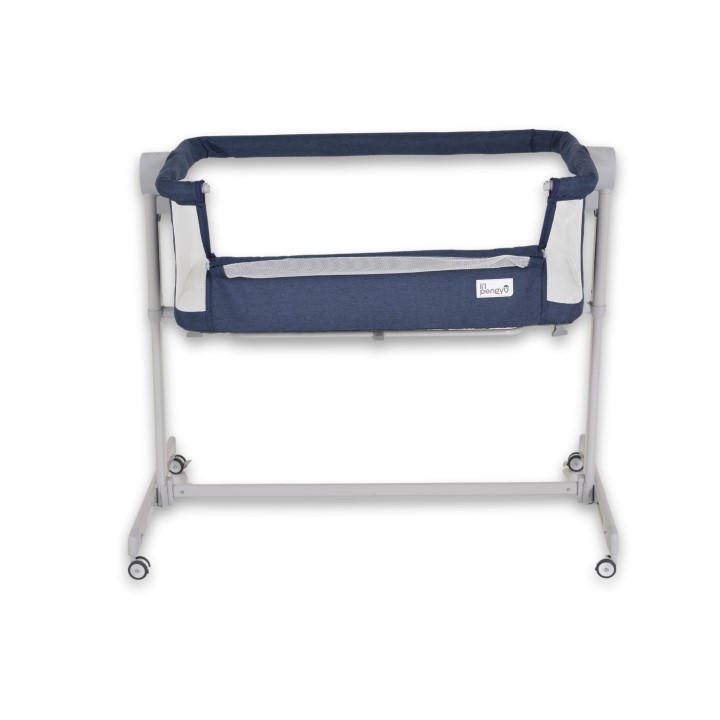 Η φωτογραφία δείχνει Το λίκνο σας επιτρέπει να είστε πάντα κοντά στο μωράκι σας κατά τους πρώτους μήνες της ζωής του.