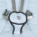 Η φωτογραφία δείχνει Το ρηλάξ για μωρά Clarissa έχει 5 ταχύτητες κουνήματος και ένα στιλάτο σχεδιασμό, κατάλληλο για οποιοδήποτε εσωτερικό χώρο.