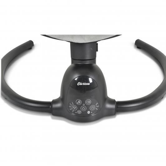 Η φωτογραφία δείχνει Το ρηλάξ για μωρά Clarissa έχει 5 ταχύτητες κουνήματος και ένα στιλάτο σχεδιασμό, κατάλληλο για οποιοδήποτε εσωτερικό χώρο.