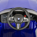 Η φωτογραφία δείχνει Το παιδικό αυτοκίνητο της εταιρείας Moni θα εισάγει το παιδί στον χώρο της οδήγησης με ασφάλεια, χαρίζοντάς του ώρες παιχνιδιού και διασκέδασης.