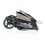 Η φωτογραφία δείχνει Μετατρεπόμενο καρότσι Kali της εταιρείας Cangaroo.