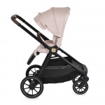 Η φωτογραφία δείχνει Καρότσι Celebrity 2 σε 1, Cangaroo, σχεδιασμένο με γνώμονα τη δυναμική καθημερινότητα των γονέων και την απόλυτη άνεση του παιδιού.