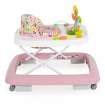 Η φωτογραφία δείχνει Η στράτα Forest της Moni έχει σχεδιαστεί για να κάνει τα πρώτα βήματα του παιδιού σας όχι μόνο ευκολότερα αλλά και πολύ πιο διασκεδαστικά.