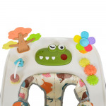 Η φωτογραφία δείχνει Η στράτα Forest της Moni έχει σχεδιαστεί για να κάνει τα πρώτα βήματα του παιδιού σας όχι μόνο ευκολότερα αλλά και πολύ πιο διασκεδαστικά.