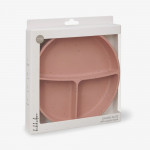 Η φωτογραφία δείχνει Το διαιρούμενο πιάτο με βάση αναρρόφησης Platinum Silicone είναι ειδικά σχεδιασμένο για να υποστηρίζει τη μετάβαση του μωρού σας σε στερεές τροφές, προσφέροντας πρακτικότητα και ασφάλεια για κάθε γεύμα.