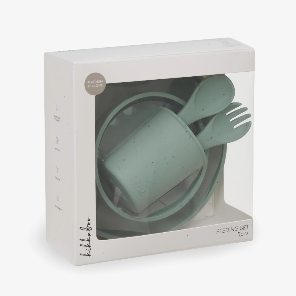 Η φωτογραφία δείχνει Σετ φαγητού 5 τεμαχίων από σιλικόνη είναι ο ιδανικός σύντροφος για το μωρό σας κατά τη διάρκεια του γεύματος, προσφέροντας όλα όσα χρειάζεται για ασφαλές, ανεξάρτητο και ευχάριστο τάισμα από 6 μηνών και άνω.