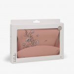 Η Σαλιάρα Platinum Silicone Flora προσφέρει μια έξυπνη και κομψή λύση για τη διατήρηση της καθαριότητας κατά τη διάρκεια των γευμάτων.