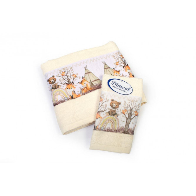 Η φωτογραφία δείχνει Σετ βρεφικές πετσέτες μπάνιου που περιέχει: 1 τεμάχιο πετσέτα χειρός διαστάσεων 30X50 cm και 1 τεμάχιο πετσέτα μπάνιου διαστάσεων 70X140 cm.