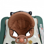 Η νέα στράτα Little racing car 2 σε 1 (στράτα, περπατούρα) της Bebe Stars σε σχήμα αγωνιστικού αυτοκινήτου ήρθε για να συναρπάσει μικρούς και μεγάλους, ώστε να τρέχουν και να διασκεδάζουν καθημερινά! Η στράτα βοηθάει το μωρό σας, ώστε να καλλιεργήσει την αίσθηση της κατεύθυνσης, να ανακαλύψει την αν