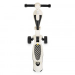 Η φωτογραφία δείχνει Το 2 σε 1 Checkmate Scooter της Byox είναι η ιδανική επιλογή για δραστήρια παιδιά άνω των 3 ετών.