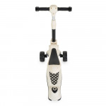 Η φωτογραφία δείχνει Το 2 σε 1 Checkmate Scooter της Byox είναι η ιδανική επιλογή για δραστήρια παιδιά άνω των 3 ετών.