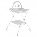 Η φωτογραφία δείχνει Πολυλειτουργική Αλλαξιέρα Croco, CangarooΚατάλληλη από τη γέννηση έως 12 μήνες και μέγιστο βάρος 15 κιλάΒασικά χαρακτηριστικά:• Σχεδιασμένη για αλλαγή πάνας, ντύσιμο, φροντίδα μωρού και μασάζ• Μαλακό στρώμα αλλαγής με κλίμακα μέτρησης και αφαιρούμενο κάλυμμα για εύκολο καθάρισμα