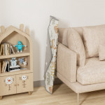 Η φωτογραφία δείχνει Παιδικό χαλάκι δραστηριοτήτων  διπλής όψεως, για να απασχολείται το παιδί σας δημιουργικά οποιαδήποτε ώρα της ημέρας.