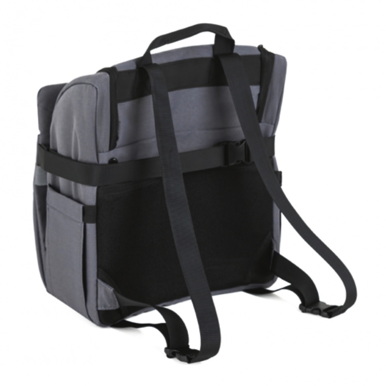 Η φωτογραφία δείχνει Το booster Easy Go είναι η ιδανική λύση για εσάς για να τα έχετε όλα τακτοποιημένα, καθώς και για το παιδάκι σας, ώστε να απολαμβάνει κάθε σας εξόρμηση!Το Easy Go booster είναι ένα φορητό καρεκλάκι φαγητού, το οποίο δημιουργήθηκε ώστε να βοηθάει το παιδάκι σας να κάθεται άνετα κ