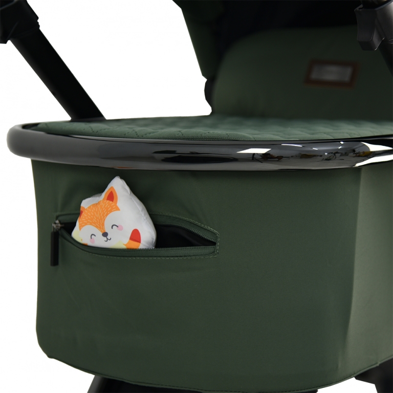 Το πολυκαρότσι  Mythos 2 σε 1 είναι στυλάτο, μοντέρνο, άνετο, ευέλικτο και όπως πάντα ποιοτικό με την υπογραφή της Bebe Stars!Σχεδιάστηκε από την Bebe Stars με σκοπό να δημιουργήσετε τις πιο γλυκές αναμνήσεις με τα παιδιά σας και να γραφτούν στην ιστορία της οικογένειας σας!Το Mythos είναι κατά