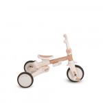 Compacto 4 σε 1, Byox – το τρίκυκλο που μεγαλώνει μαζί με το παιδί σας!Το πολυλειτουργικό τρίκυκλο Compacto 4 σε 1 έχει σχεδιαστεί για να προσαρμόζεται στις ανάγκες του παιδιού σας – από τις πρώτες κιόλας βόλτες μέχρι τις πρώτες ανεξάρτητες βόλτες του.