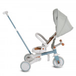 Η φωτογραφία δείχνει Compacto 4 σε 1, Byox – το τρίκυκλο που μεγαλώνει μαζί με το παιδί σας!Το πολυλειτουργικό τρίκυκλο Compacto 4 σε 1 έχει σχεδιαστεί για να προσαρμόζεται στις ανάγκες του παιδιού σας – από τις πρώτες κιόλας βόλτες μέχρι τις πρώτες ανεξάρτητες βόλτες του.