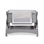 Η φωτογραφία δείχνει Η βρεφική κούνια Cozy συνδυάζει άνεση, ασφάλεια και λειτουργικότητα σε μία πρακτική λύση για τους γονείς και τα μικρά τους.