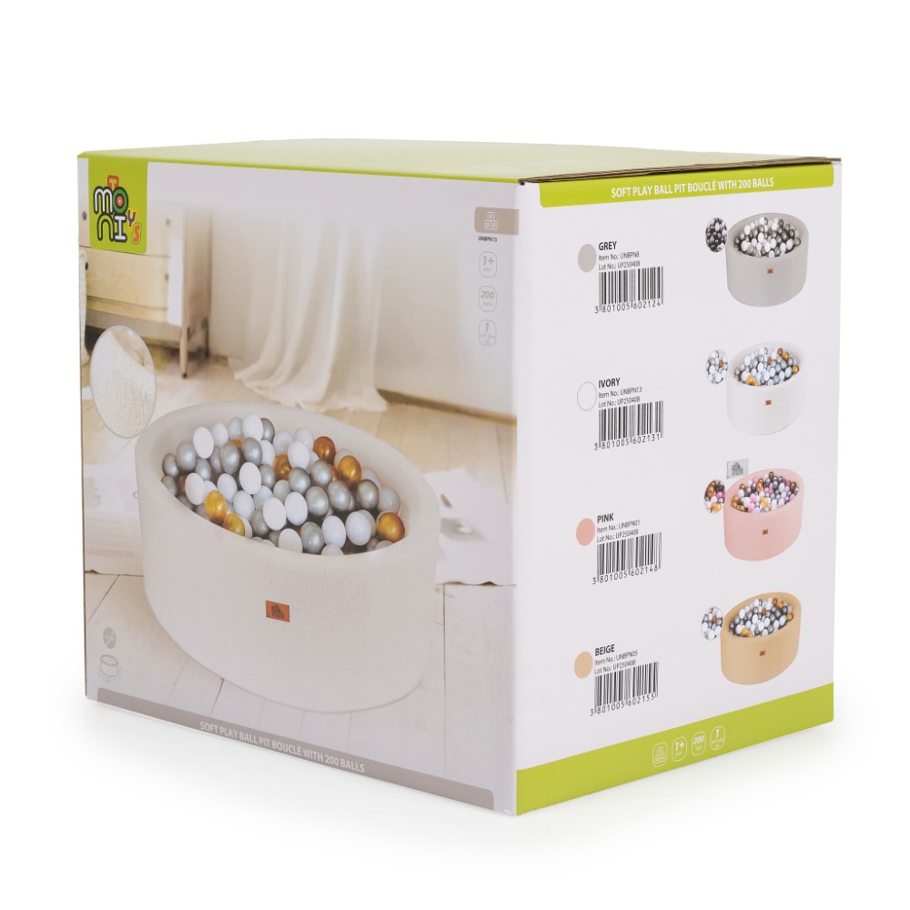 Η φωτογραφία δείχνει Μετατρέψτε το παιχνίδι στο σπίτι σε μια πραγματική περιπέτεια με το Boucle Soft Ball Pit από την Moni Toys! Κατασκευασμένο από ύφασμα boucle υψηλής ποιότητας και γεμάτο με 200 φωτεινές πολύχρωμες μπάλες (διαμέτρου 5,5 cm), αυτό το ball pit εγγυάται ατελείωτες ώρες διασκέδασης κα