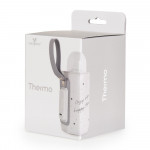 Η φωτογραφία δείχνει Ο φορητός θερμαντήρας μπιμπερό Thermo, Cangaroo λειτουργεί μέσω καλωδίου USB-C (Τύπου-C) και μπορεί να συνδεθεί σε αυτοκίνητο, power bank ή φορητό υπολογιστή.