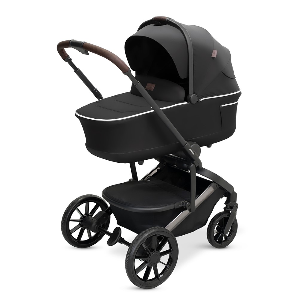 Dovadi Fly 3 σε 1 MIDNIGHT BLACK – Στυλ, άνεση & πρακτικότητα σε κάθε βόλταΓιατί να το επιλέξετεΤο πολυκαρότσι Dovadi Fly 3 σε 1 σε κομψό χρώμα MIDNIGHT BLACK είναι η ιδανική επιλογή για γονείς που αναζητούν μοντέρνο design, πρακτικές λύσεις και απόλυτη ασφάλεια.