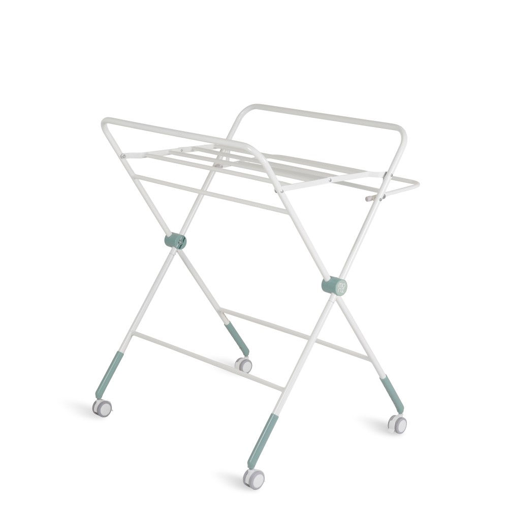 Η φωτογραφία δείχνει Η πολυλειτουργική αλλαξιέρα Kaskada της Moni συνδυάζει λειτουργικότητα, άνεση και στυλ.