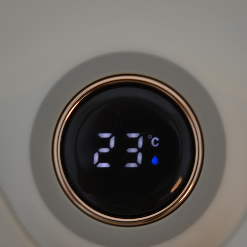 Η φωτογραφία δείχνει Η βάση στήριξης μπάνιου Havana συνδυάζει όλα όσα χρειάζεστε για μια ήρεμη και ευχάριστη εμπειρία μπάνιου για το μωρό σας.