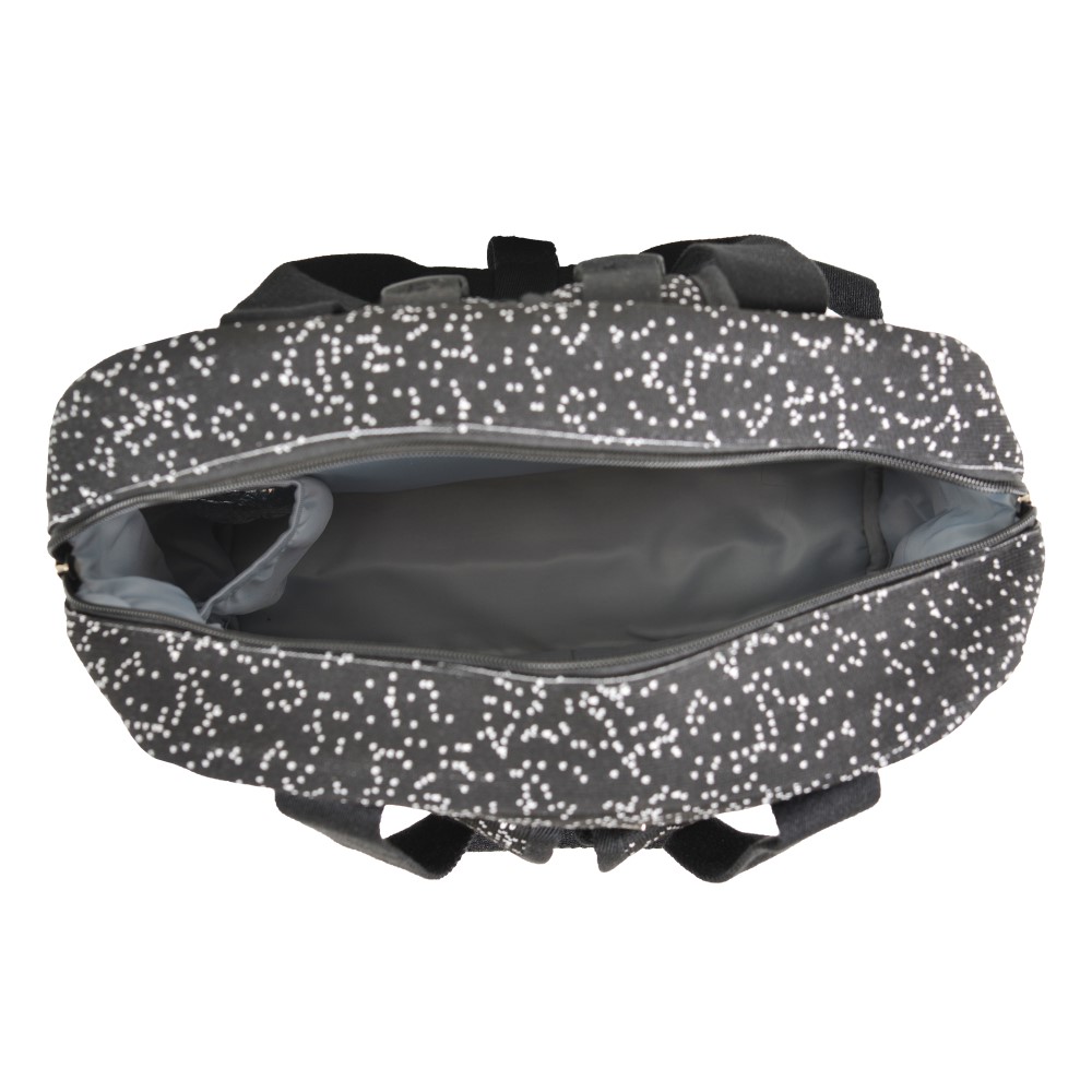 Η φωτογραφία δείχνει Η πολυλειτουργική τσάντα Mivida της Cangaroo συνδυάζει την άνεση με τον μοντέρνο σχεδιασμό.