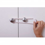 Ασφάλεια DreamBaby Ντουλαπιών Συρόμενη White 2 τμχKατασκευασμένο από ισχυρό, ανθεκτικό πλαστικόΒοηθούν στην αποφυγή των παιδιών που εισέρχονται σε ντουλάπια Εύκολο στη χρήση με απλή λειτουργία από τους ενήλικες, αλλά δύσκολη για τα παιδιά