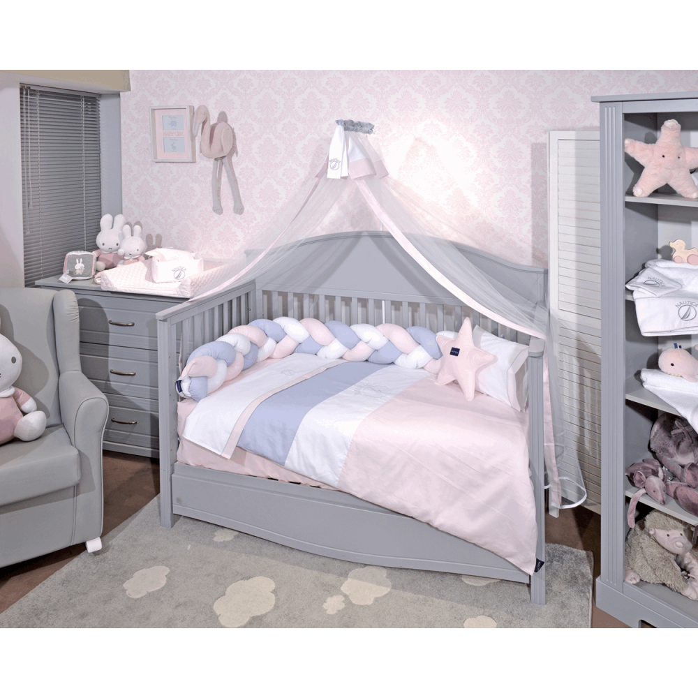 Πάπλωμα λευκό 100χ140 με γέμιση σιλικονούχο πολυέστερ 300γρμ/τμ, Παπλωματοθήκη 100χ140 με φερμουάρ, πάντα πλεξούδα 20χ200, Κουνουπιέρα 180χ500.