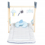 Το στρωματάκι παιχνιδιού δραστηριότητας είναι με 3 θέσεις παιχνιδιού - στην πλάτη, στην κοιλιά και σε καθιστή θέση.