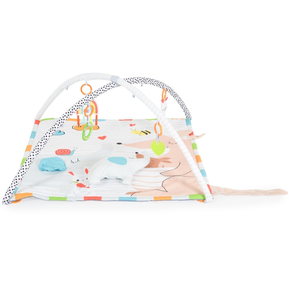 Γυμναστήριο με δραστηριότητων παιχνιδιού σε 3 θέσεις παιχνιδιού - στην πλάτη, στην κοιλιά και σε καθιστή θέση Περιλαμβάνει στο σετ πολλά παιχνίδια, μαξιλάρι και αποσπώμενες καμάρες παιχνιδιών.