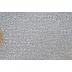 Η φωτογραφία δείχνει Η σαλιάρα με μανίκια είναι κατασκευασμένη από αδιάβροχο υλικό για μέγιστη προστασία.