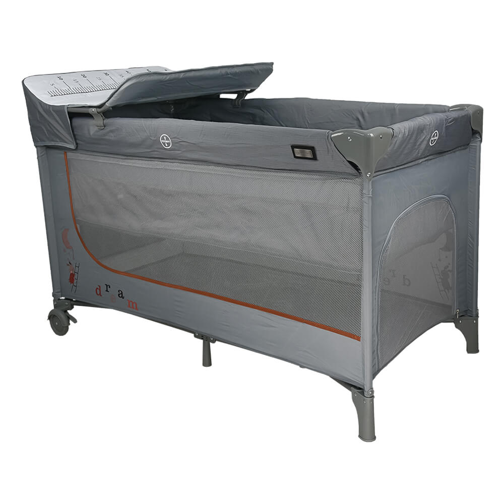 Η φωτογραφία δείχνει Το νέο παρκοκρέβατο Dreamer της Bebe Stars είναι ιδανικό για το σπίτι, αλλά και για μία εξόρμηση με το παιδί σας, καθώς είναι άνετο με μοντέρνο σχεδιασμό.