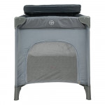 Η φωτογραφία δείχνει Το νέο παρκοκρέβατο Dreamer της Bebe Stars είναι ιδανικό για το σπίτι, αλλά και για μία εξόρμηση με το παιδί σας, καθώς είναι άνετο με μοντέρνο σχεδιασμό.