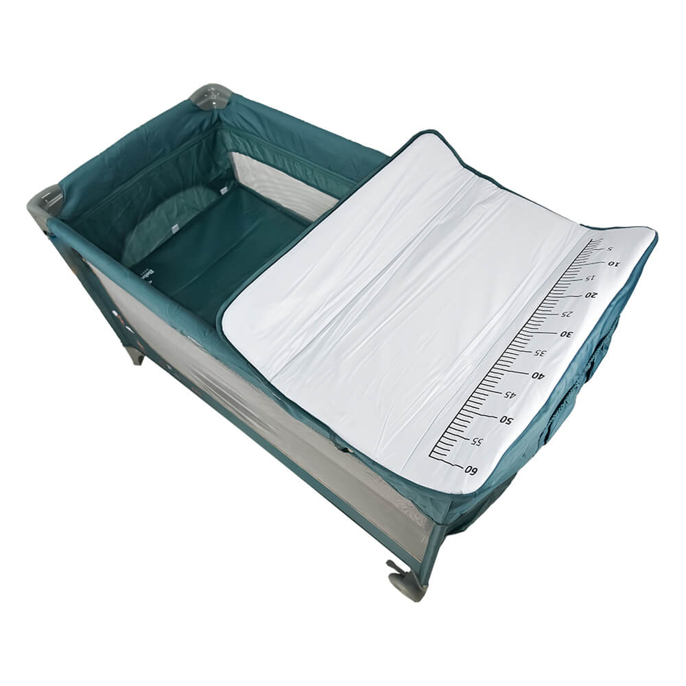 Η φωτογραφία δείχνει Το νέο παρκοκρέβατο Dreamer της Bebe Stars είναι ιδανικό για το σπίτι, αλλά και για μία εξόρμηση με το παιδί σας, καθώς είναι άνετο με μοντέρνο σχεδιασμό.