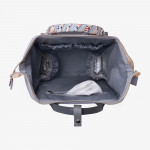 Η φωτογραφία δείχνει Διαθέτει με κομψό και αποτελεσματικό σχεδιασμό.