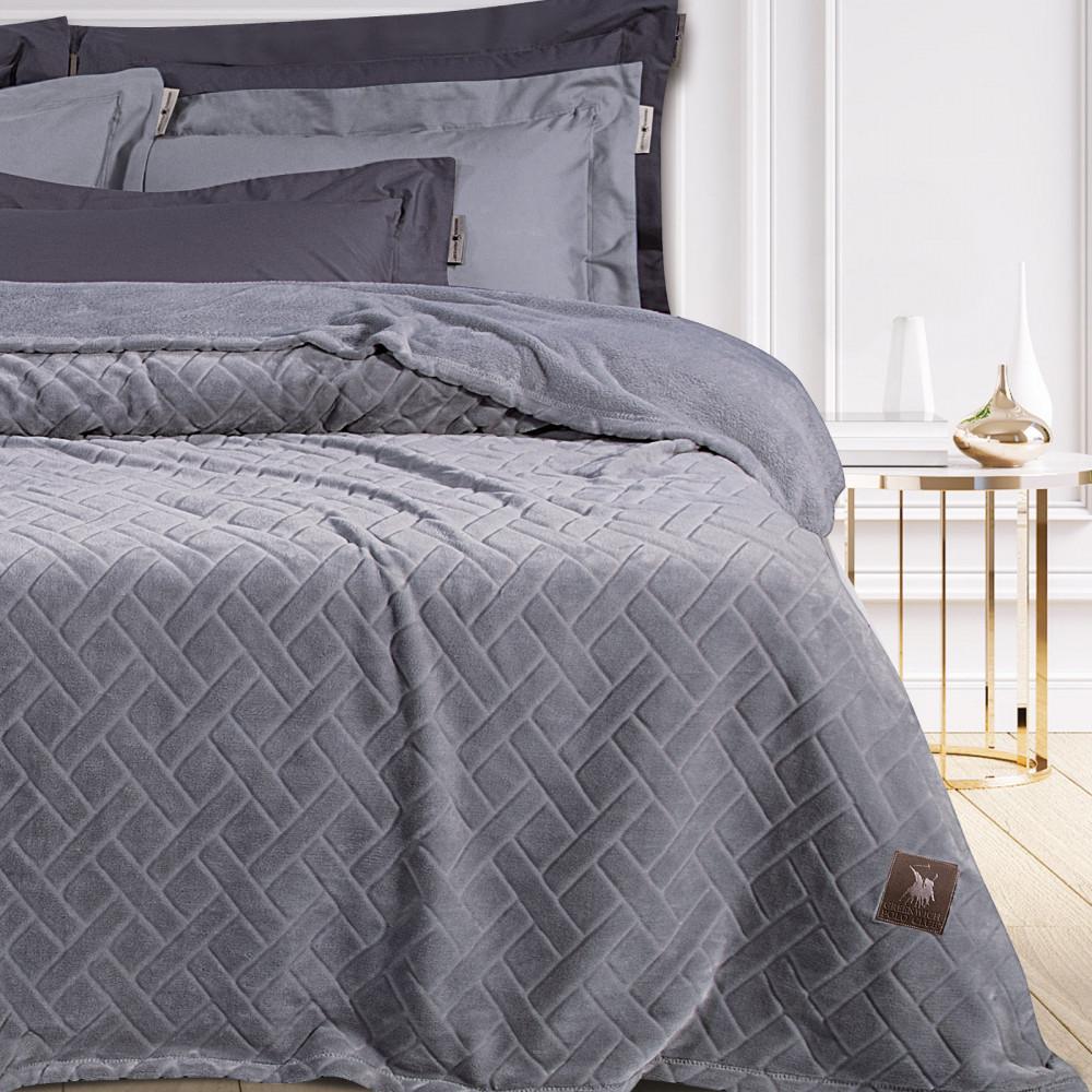 Κουβέρτα Fleece του οίκου Greenwich Polo Club.