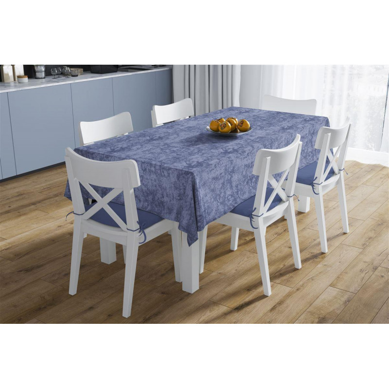 Σετ Αλέκιαστο τραπεζομάντηλο 140Χ140 cm και τραβέρσα 40Χ140 cm ύφανσης PANAMA με ειδικό φινίρισμα στα νήματα, που το καθιστά μαλακό και αδιάβροχο.