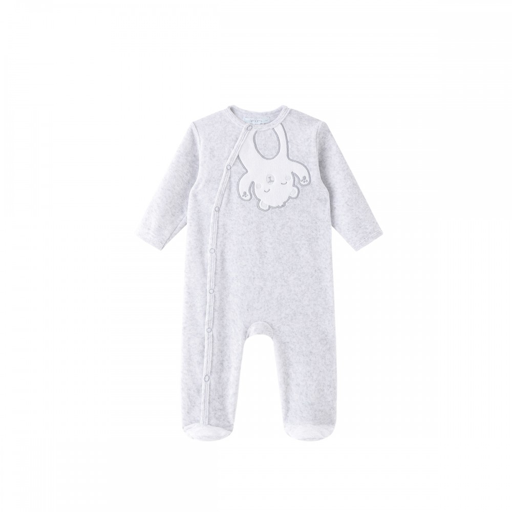 ΦορμάκιΑπό 100% βαμβάκιΜακρύ μανίκι και κλειστό πόδιΕύκολο και πρακτικό άνοιγμαΠαιχνιδιάρικο σχέδιο