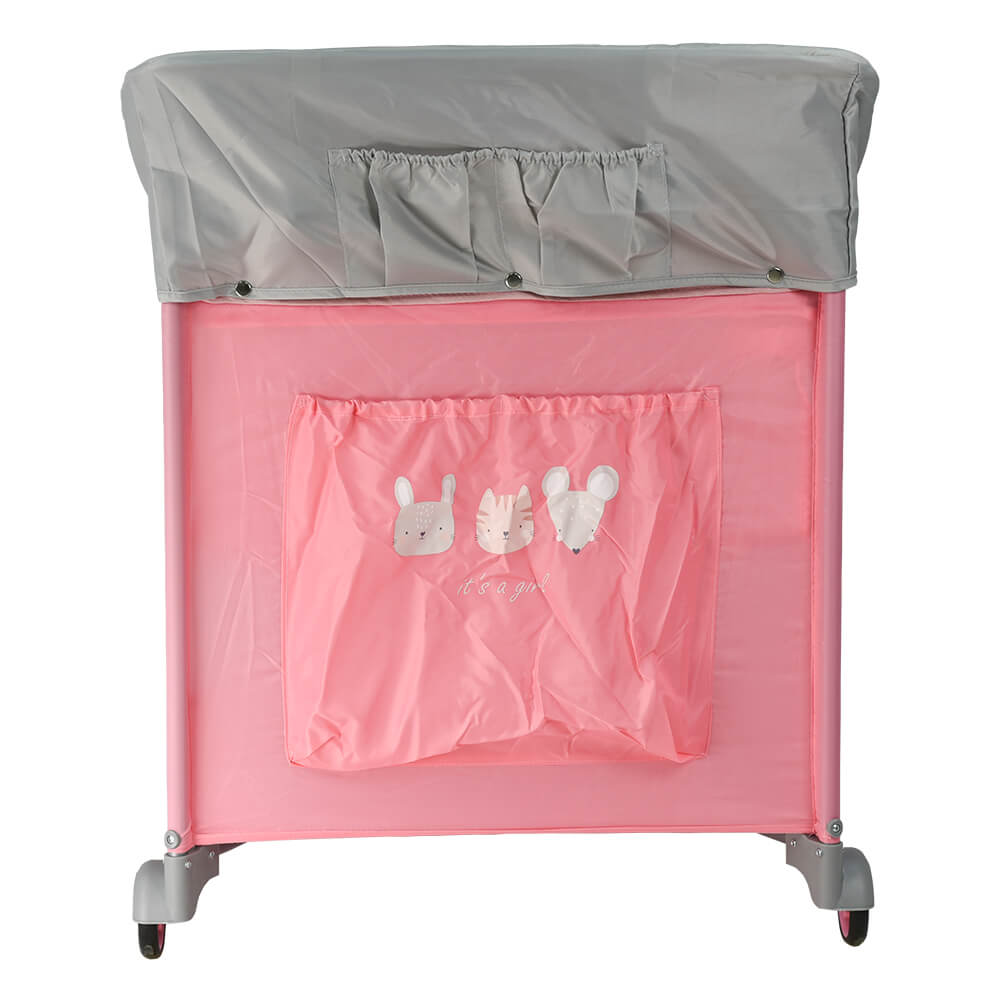 Το νέο παρκοκρέβατο Comfort της Bebe Stars, όπως και το όνομα του, είναι ιδανικό για το σπίτι, αλλά και για μία εξόρμηση με το παιδί σας, καθώς είναι άνετο με μοντέρνο σχεδιασμό.