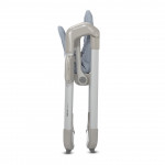 Η φωτογραφία δείχνει Το Wave της Inglesina είναι η πρώτη κούνια του παιδιού! Θα το λικνίσει και θα το βοηθήσει να χαλαρώσει, να κοιμηθεί αλλά και να παίξει όταν είναι ξύπνιο.