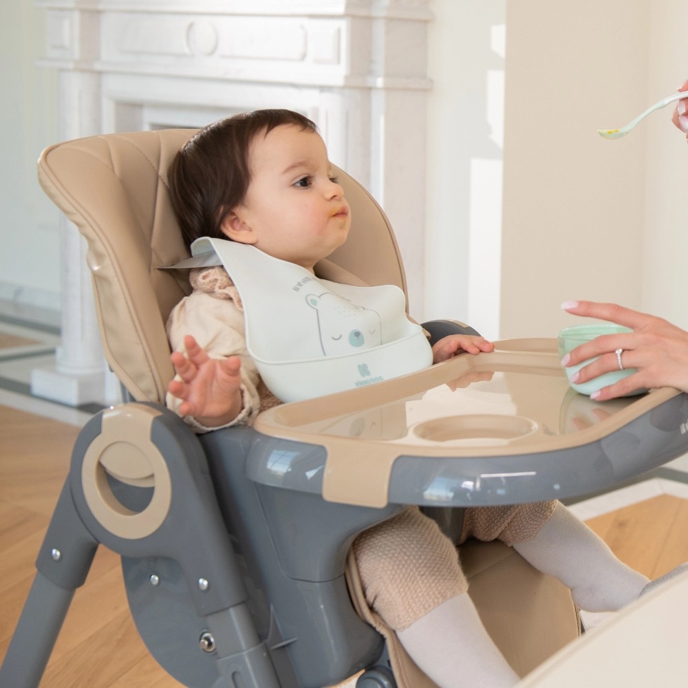 Η φωτογραφία δείχνει Καρεκλάκι φαγητού της εταιρείας Kikka Boo.