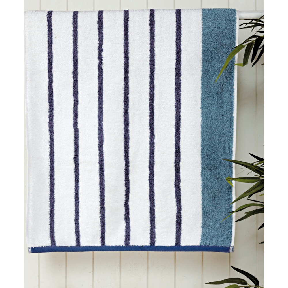 Η φωτογραφία δείχνει DRAKE 07 ΠΕΤΣΕΤΑ.