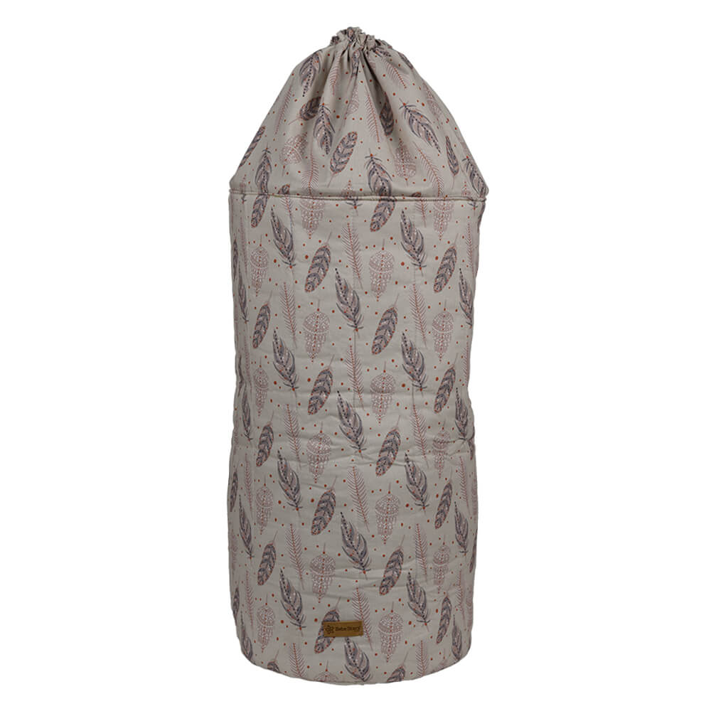 Το καλάθι παιχνιδιών που δημιούργησε η Bebe Stars αποτελεί μία πρακτική λύση για την αποθήκευση και τη μεταφορά των παιχνιδιών των παιδιών σας, εξοικονομώντας χώρο στο παιδικό ή βρεφικό δωμάτιο.