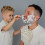 Η φωτογραφία δείχνει Επιτέλους, μπορείτε να ανοίξετε το δικό σας κουρείο στο σπίτι με το φοβερό βαλιτσάκι κουρείου της jabadabado.