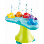 Hape Musical Whale Fountain (E0218A) - Μουσικές Φαλαινίτσες Μπάνιου - 1 ΤεμΚάντε το μπάνιο μαγικό με αυτό το υπέροχο μουσικό σιντριβάνι φάλαινας! Επιλέξτε ανάμεσα στο να παρακολουθείτε τα σιντριβάνια ή να παίζετε κάθε φάλαινα σαν τα κλειδιά ενός πιάνου! Απλά κολλήστε στο κάτω μέρος του μπάνιου με τη
