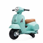 Hλεκτροκίνητο μηχανάκι Vespa της εταιρείας Cangaroo.