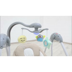 Η φωτογραφία δείχνει Βρεφική ηλεκτρική κούνια-ριλάξ κατάλληλο για παιδιά έως 6 μηνών και με μέγιστο βάρος τα 9 κιλά.