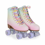 Η φωτογραφία δείχνει Ρυθμιζόμενα πατίνια-ρόλερ με γκλίτερ και διάφανους τροχούςΤροχοί PU 58*32 με γκλίτερΡουλεμάν άνθρακα ABEC-5.